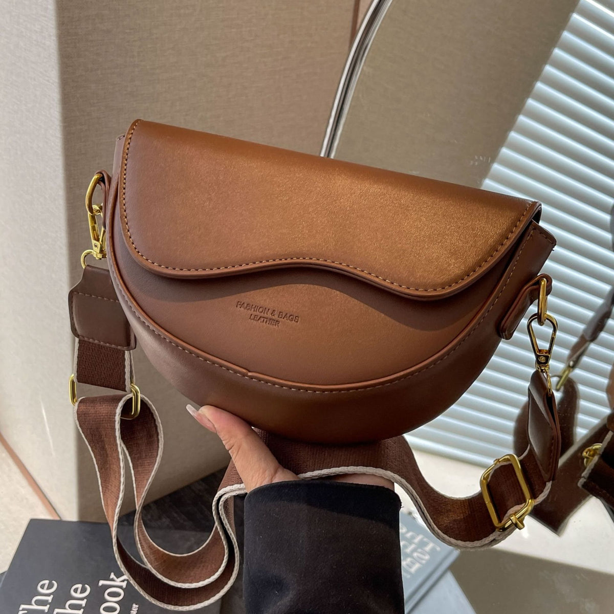 Fashion Shoulder Crossbody Saddle Bag